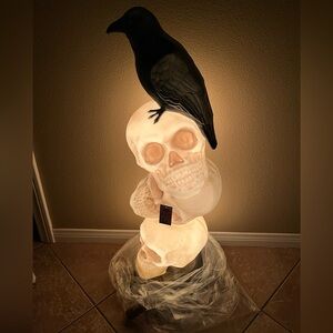 Cracker Barrel Skull Stack w/ Raven Blow Mold Halloween 2024 3ft 36” SHIPS NOW